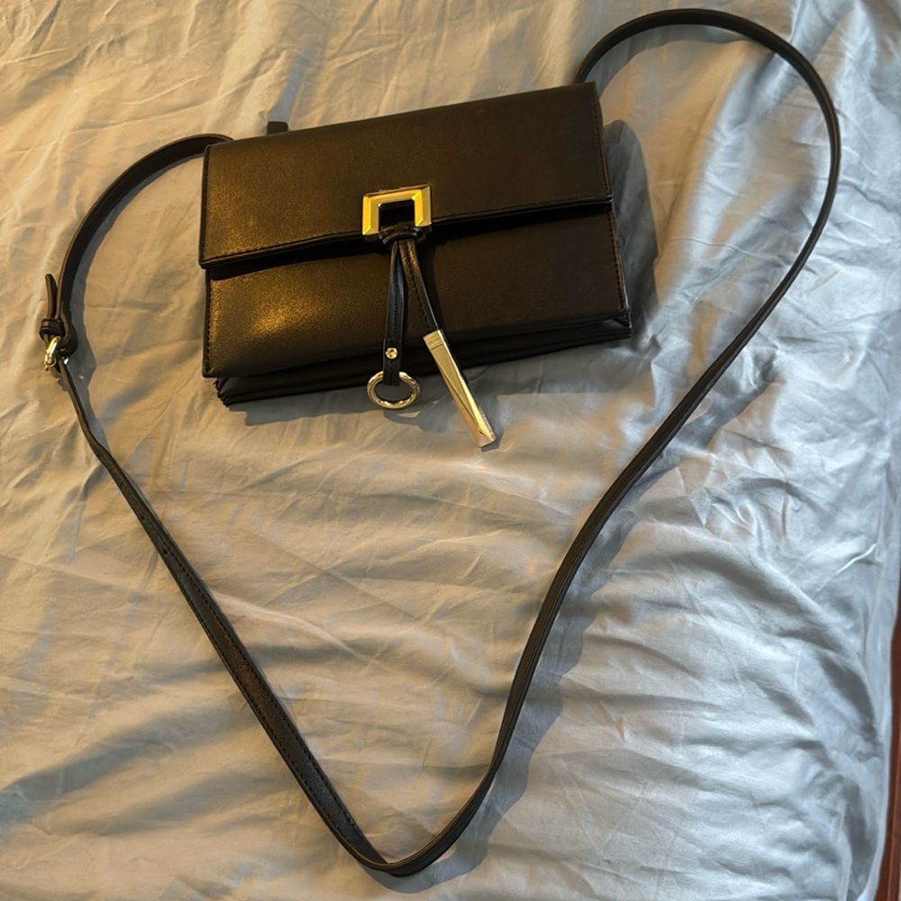 Calvin Klein cross body leather bag - used